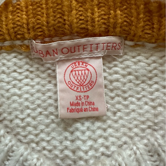 Urban Outfitters Striped Crewneck Sweater - Picture 3 of 6